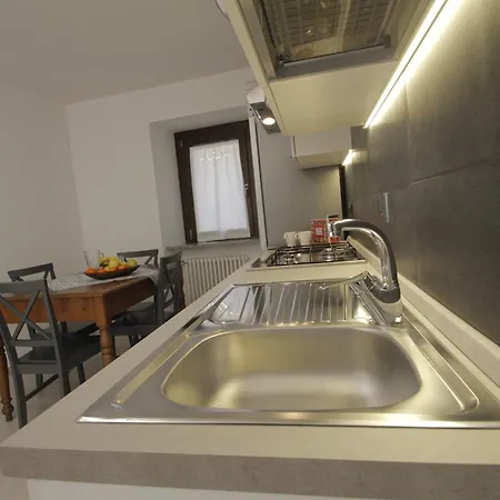 شقة A Casa Di Laura *
